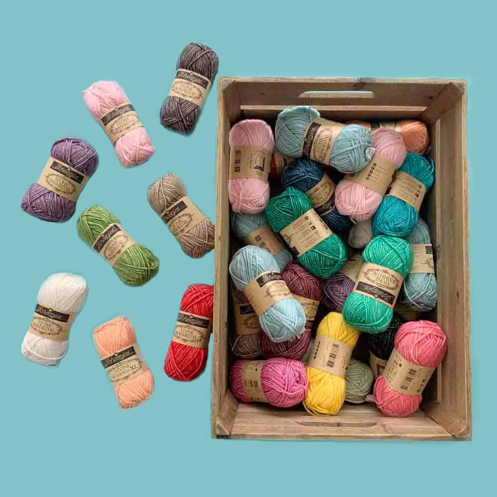 Source photograph for Pallet – Home Decor – Wall Art, Decorative Prints, Posters, Curtain Rod Holders