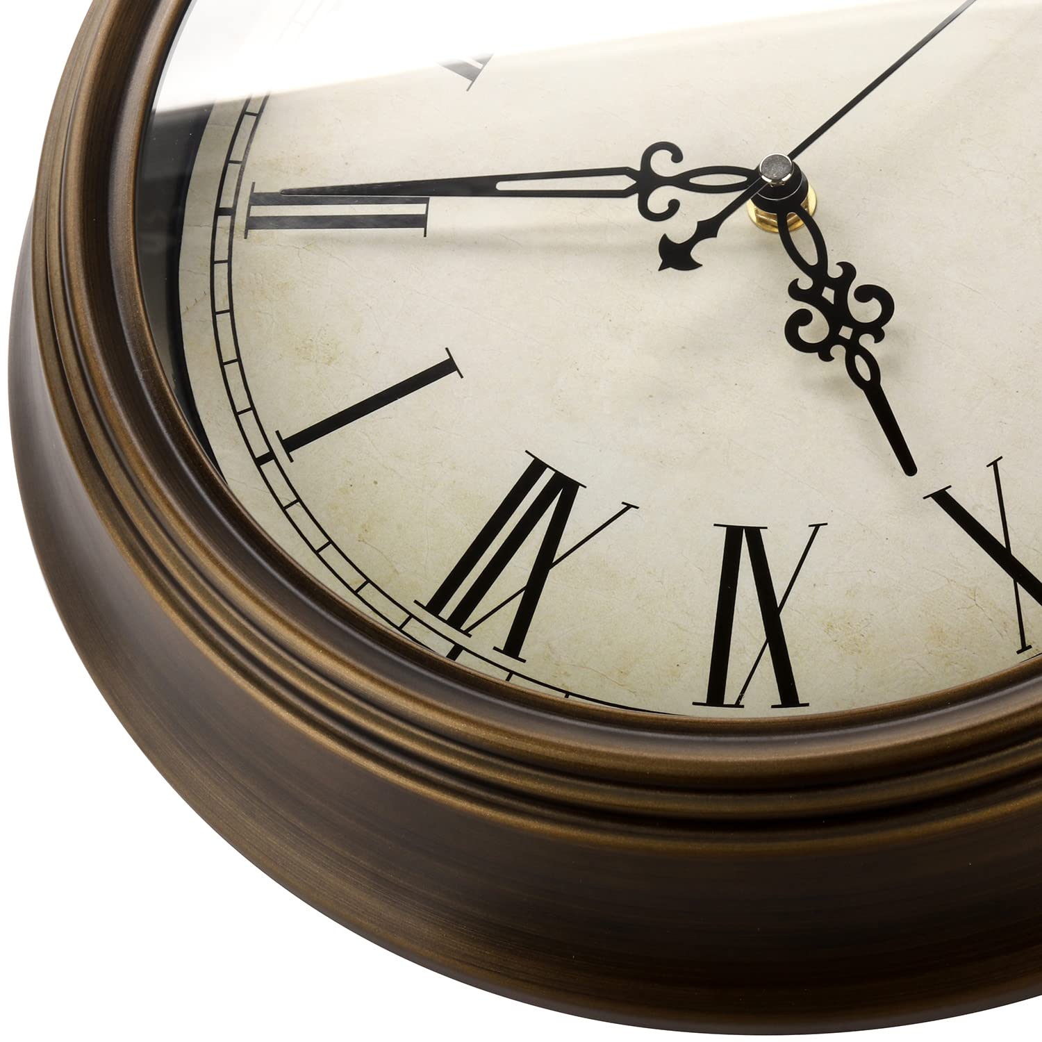 Plumeet Metall-Wanduhr, 33 cm, leise Retro-Klassiker-Wanduhr ohne Ticken für Wohnzimmer, Schlafzimmer, batteriebetrieben (römische Ziffern) – Haus & Küche